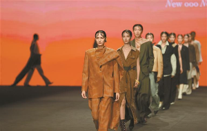 時裝周秀出“深式”優(yōu)雅與國際風(fēng)情